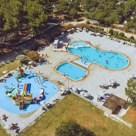 Camping Bi-Village - Roan Valbandon Экстерьер фото